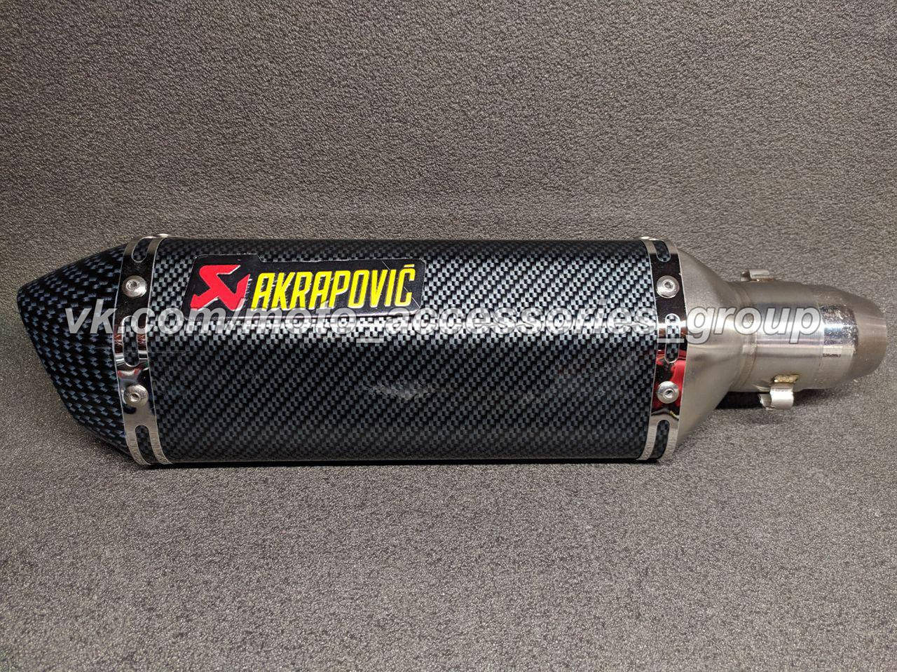 

Прямоточный глушитель (прямоток) Akrapovic Hexagonal Carbon на мотоцикл