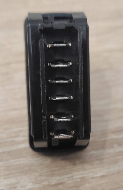 

Кнопка стеклоподъемника Renault Kango Clio 97-> (6 pin)