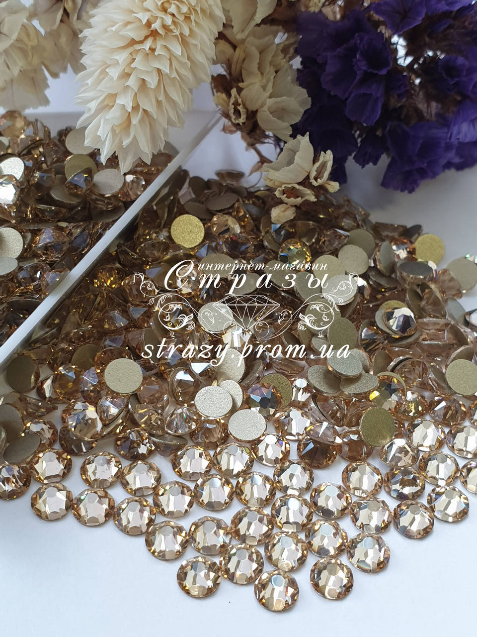 

Стразы ss16 Champagne, Xirius 8+8, 100шт. (4.0мм) "Crystal Premium"