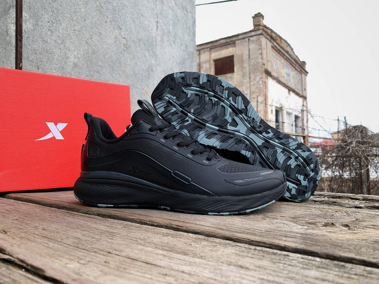 

Мужские оригинальные кроссовки Xtep Running Shoes водонепроницаемые, Черный