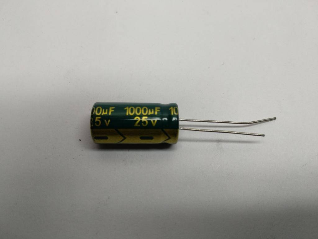 

Конденсатор 1000uF 25V 1000мкФ 25В