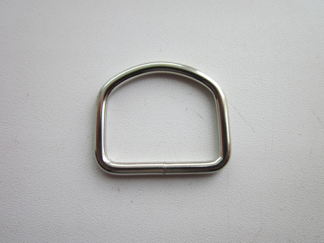 

Полукольцо 4,5 х 35 х 25 мм никель