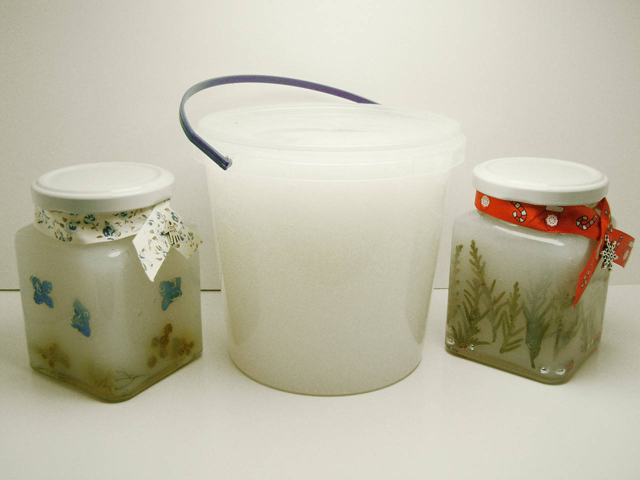 

Гель для свечей белый Чародейка