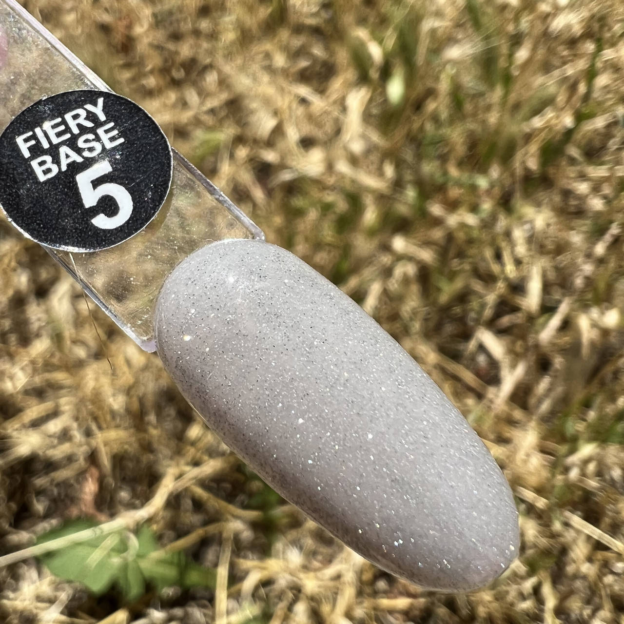 

База светоотражающая FIERY BASE №05 от Saga 8 ml