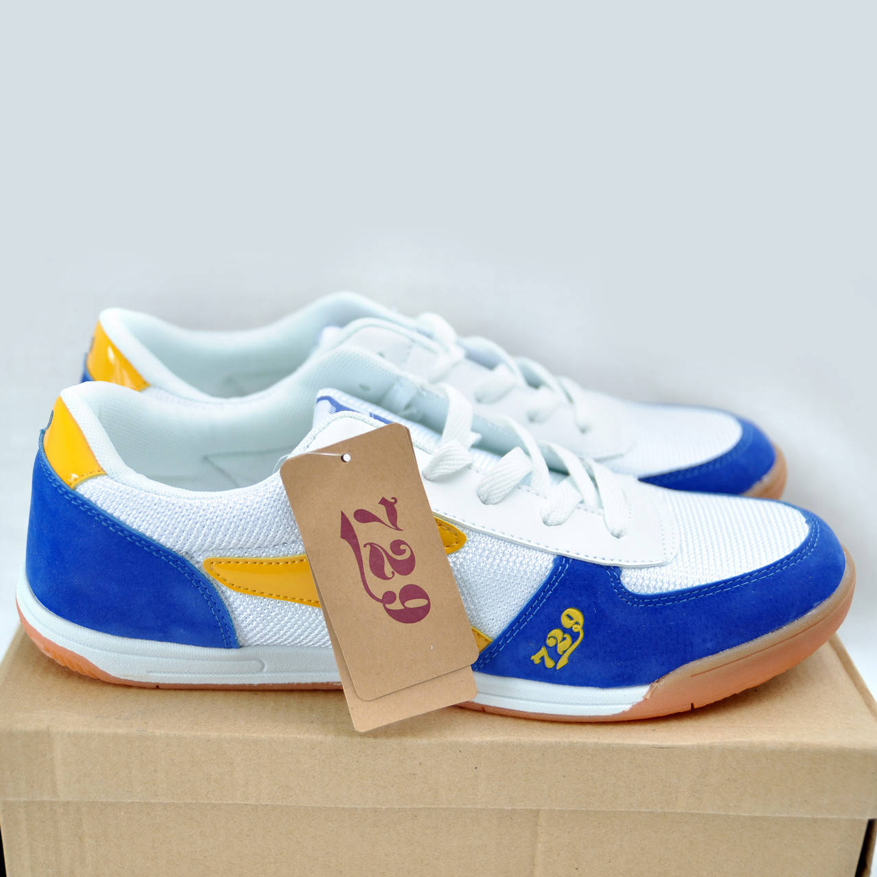 

Теннисные кроссовки 729