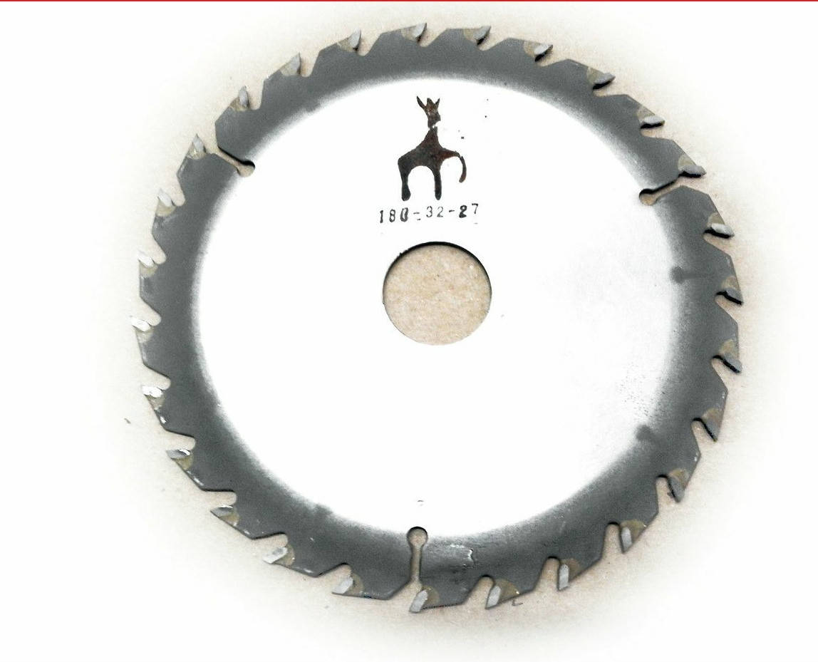 

Диск пильный. 180х32. Пильный диск по дереву. Циркулярка. Дисковая пила.