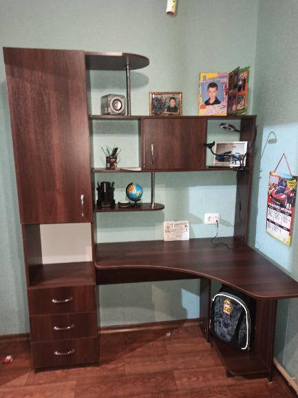 

Стол компьютерный угловой Оскар 3Д Орех Темный