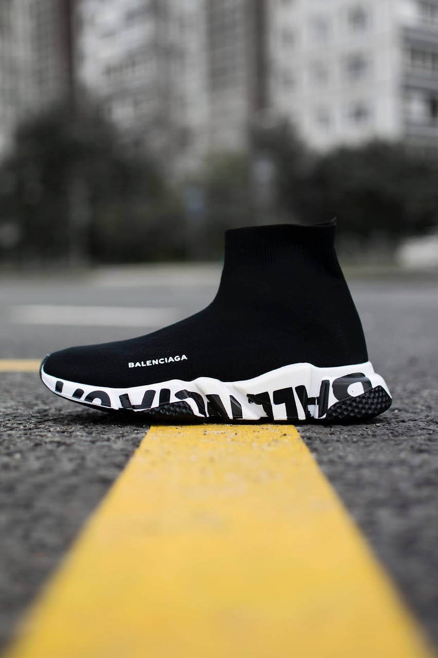 

Женские кроссовки Balenciaga Speed Trainer Graffiti White, Черный