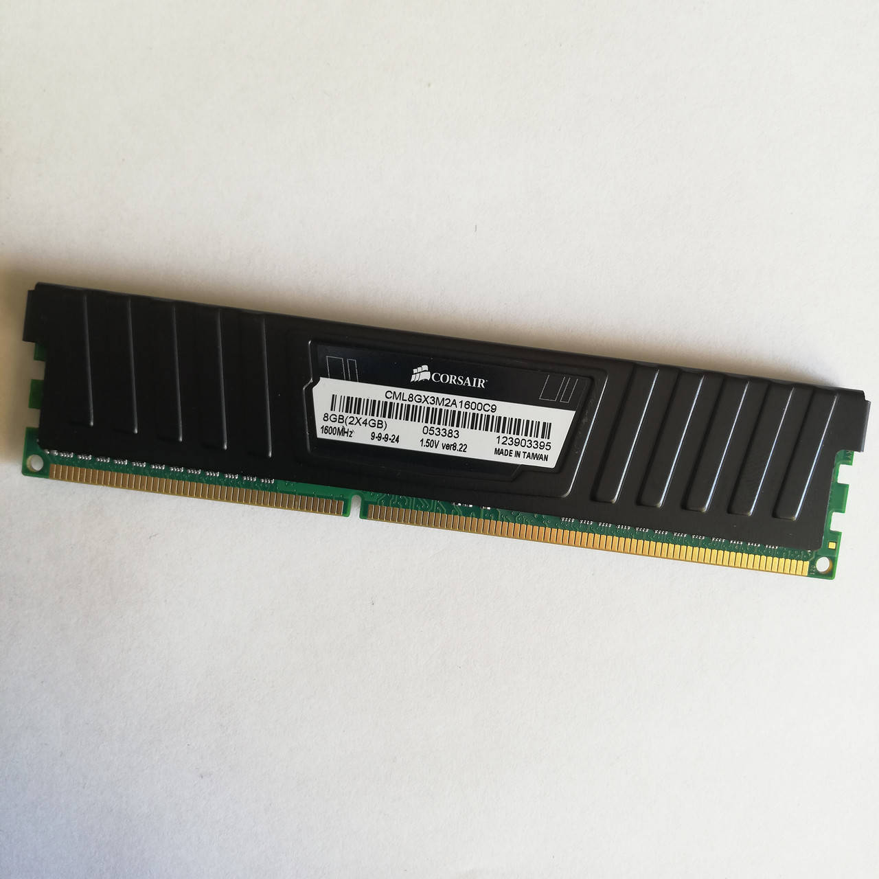 

Игровая оперативная память Corsair Vengeance DDR3 4Gb 1600MHz PC3 12800 CL9 1/2R8 (CML8GX3M2A1600C9) Б/У