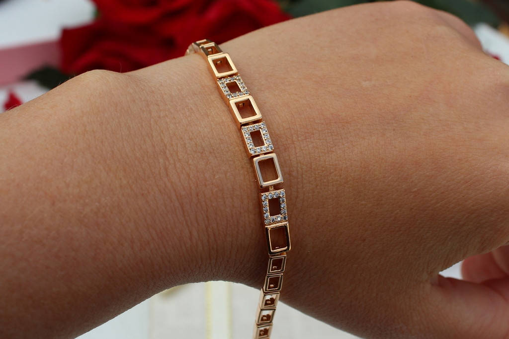 

Браслет Xuping Jewelry квадратики 17 см 7 мм золотистый