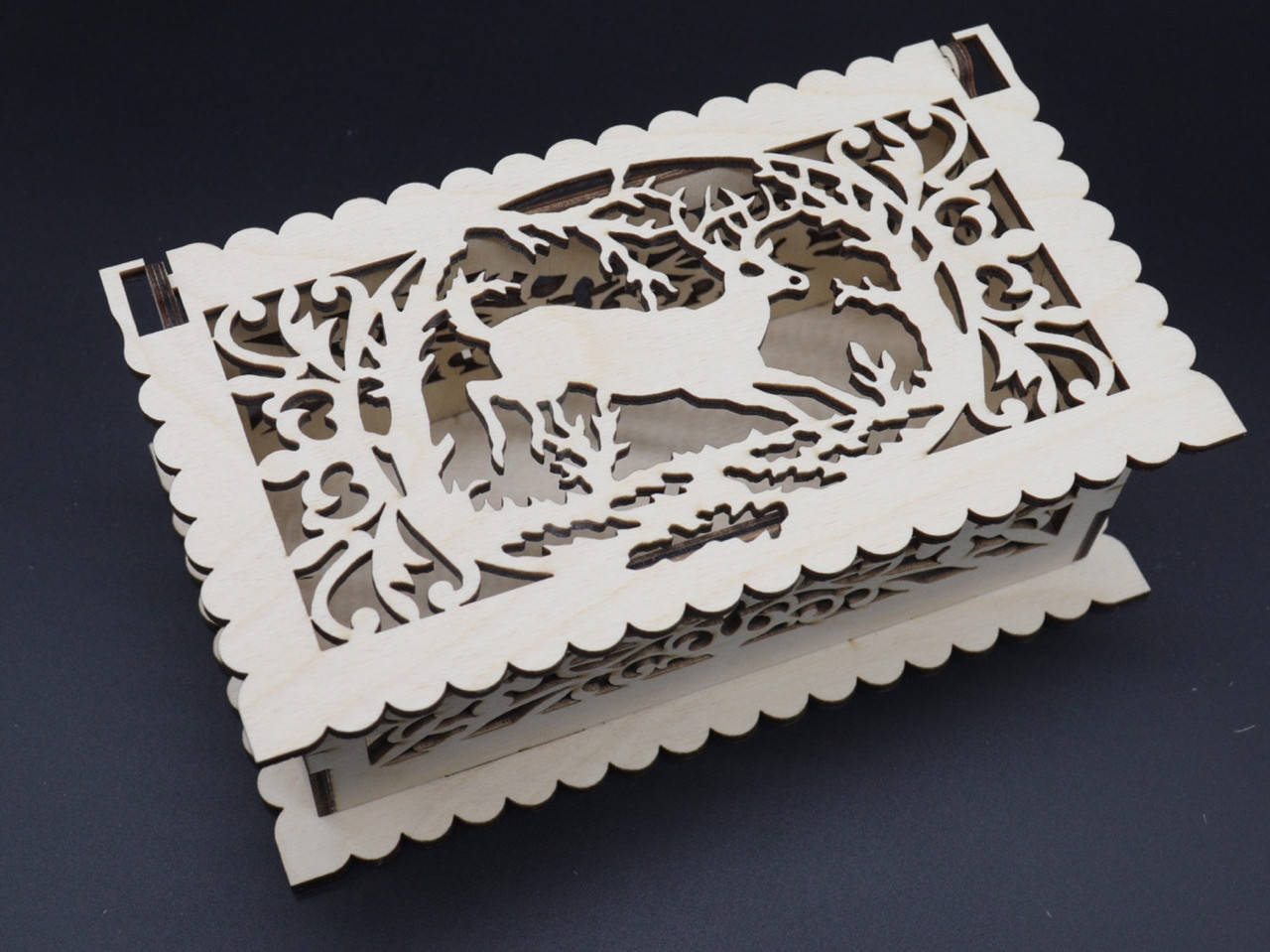 

Шкатулка-заготовка из фанеры под украшения. 20х11см