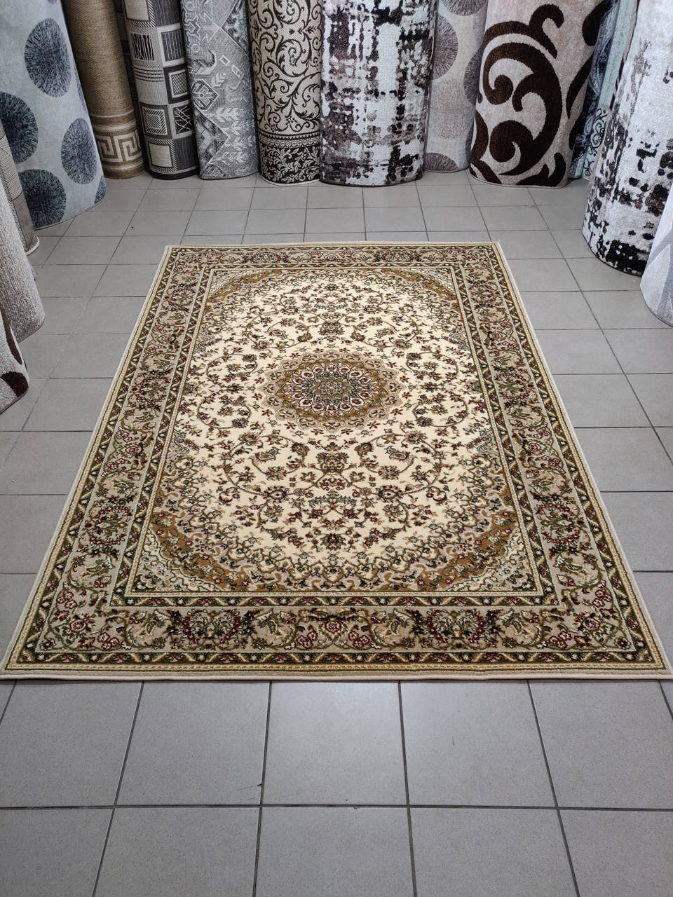 

Коверсредний ворс классический дизайн Lotos 1.60x2.30