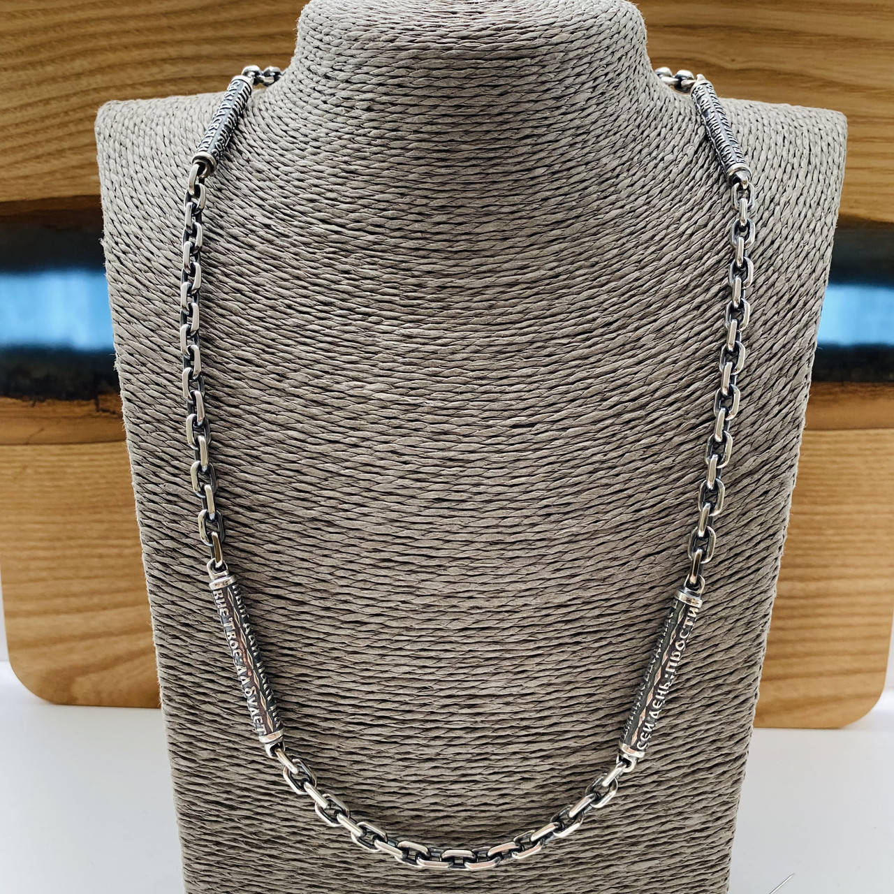 

Серебряная цепочка 925 пробы якорь с вставками 50 грамм . 60 см