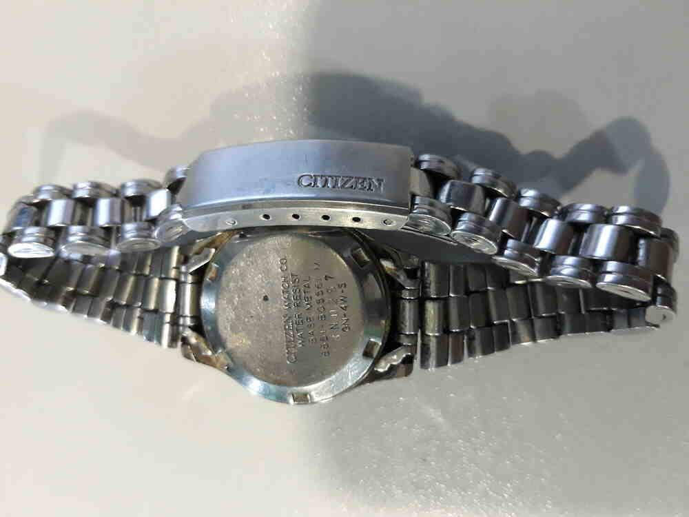 

Наручные часы Б/У Citizen GN-4W-S