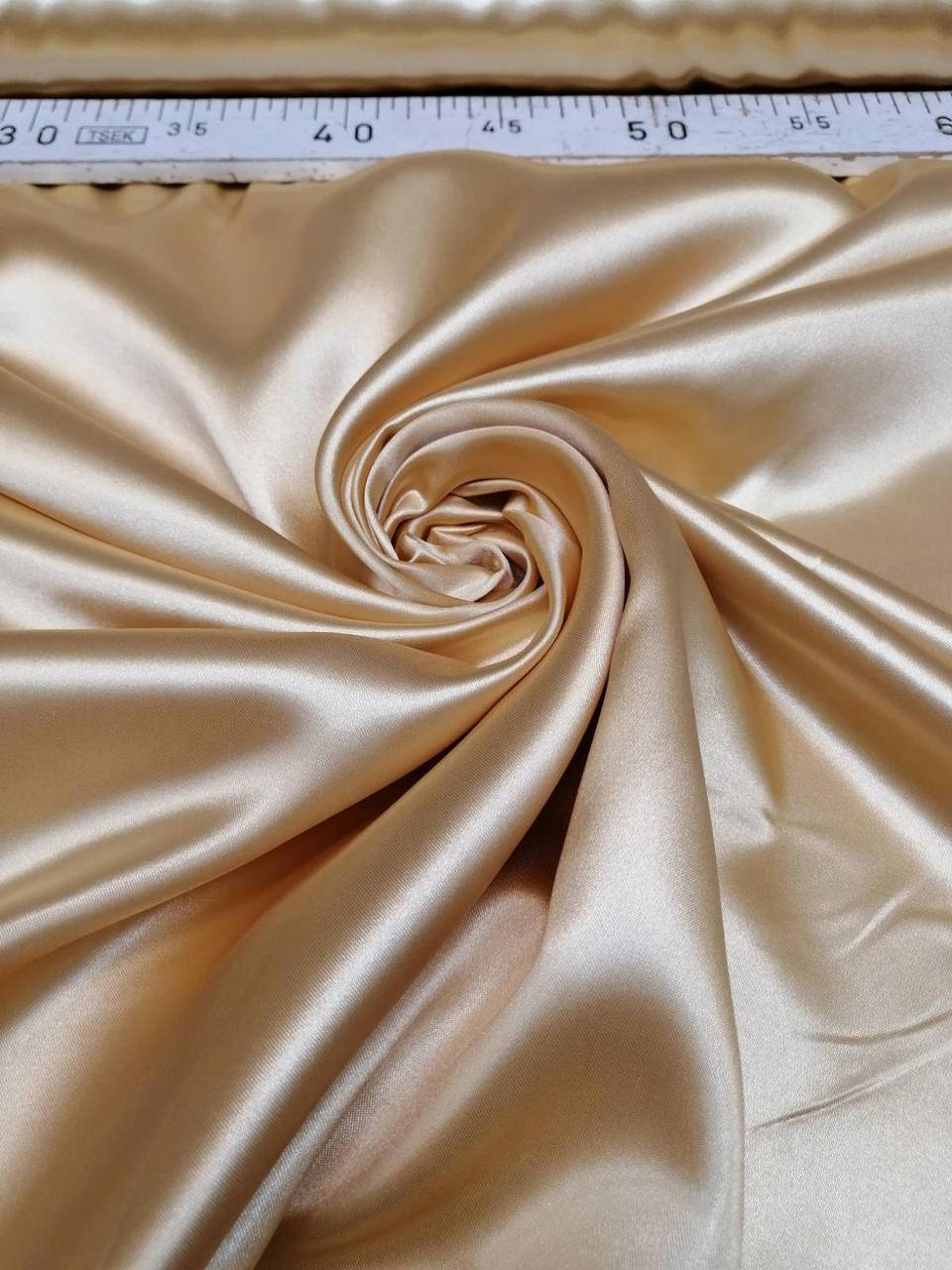 

Атлас не стрейч Бежевый