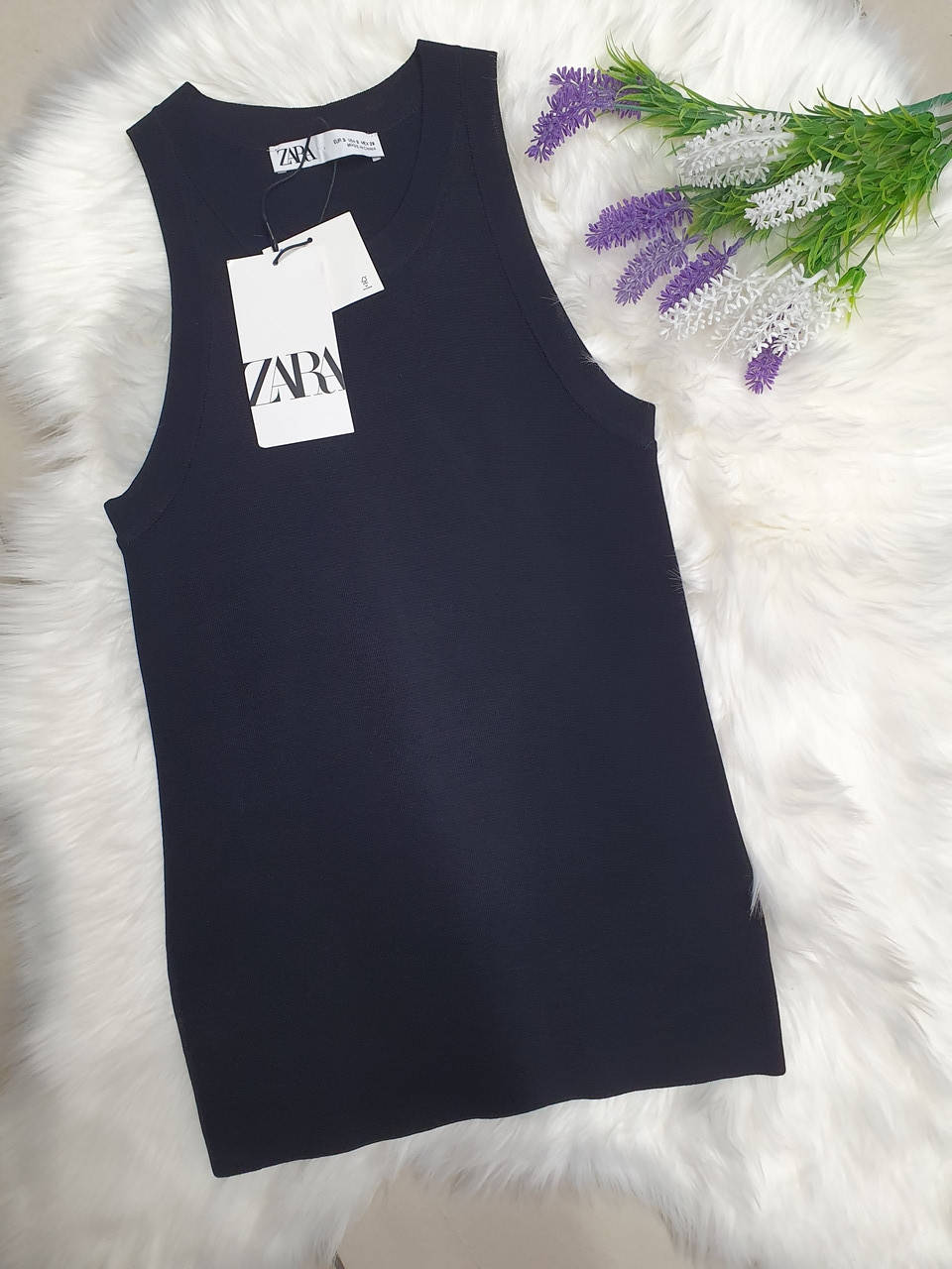 

Майка чёрного цвета ,фирмы Zara, Черный