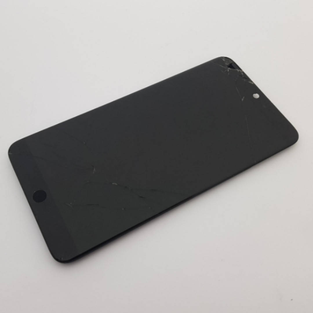

С дефектом. Дисплей Meizu 15 Lite M871H модуль черный Сервисный оригинал с разборки (разбит)