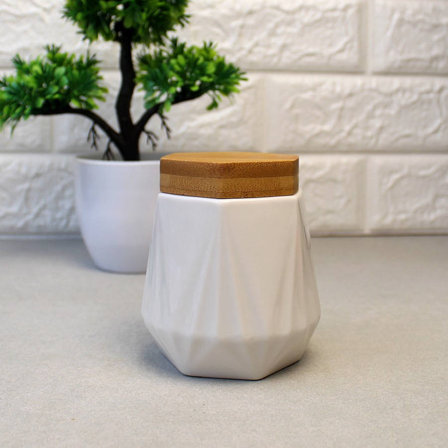 

Белая фарфоровая банка с бамбуковой крышкой Bona