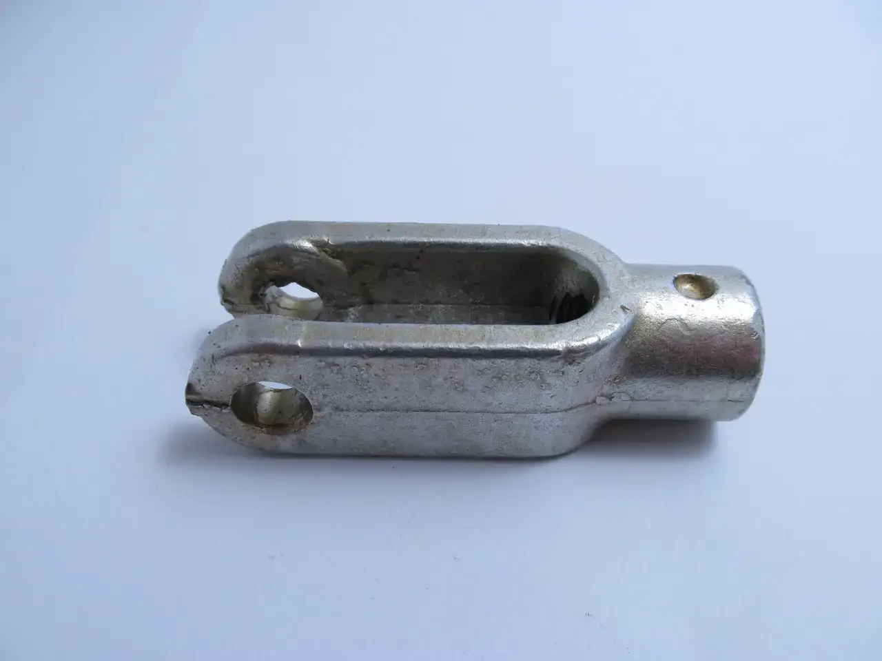 

Вилка тяги управл. раздаткой коробкой МТЗ-80-950 (пр-во МТЗ) - 952-1802012