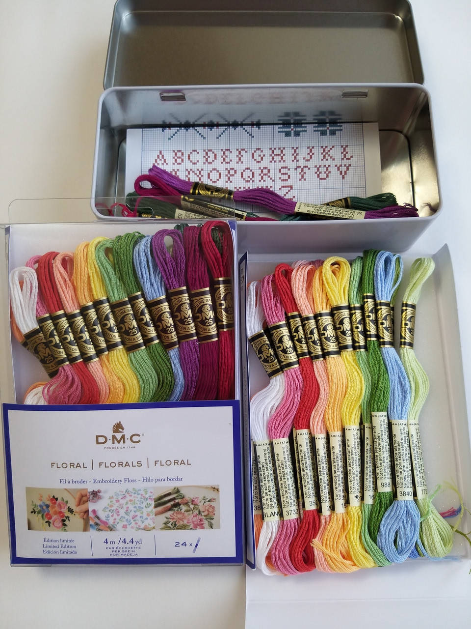 

Набор ниток мулине "Floral" DMC Special 24 шт