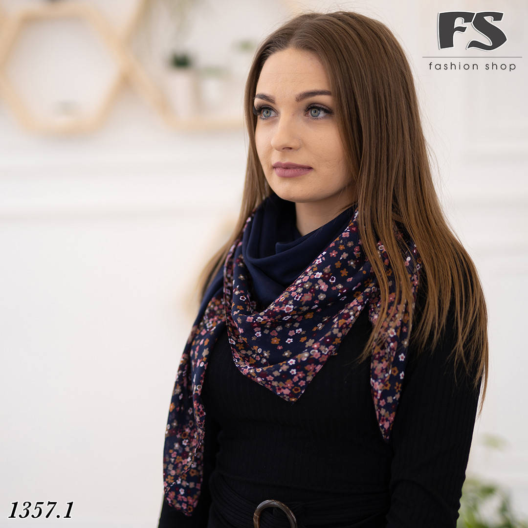 

Легка хустина Квіточки