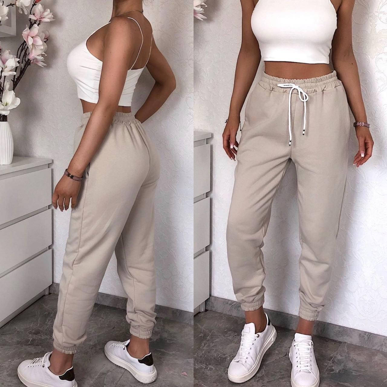 

Женские базовые штаны джогеры высокая талия двухнить серый меланж 42-44. Светло-серый, 46/48 Бежевый, 42/44