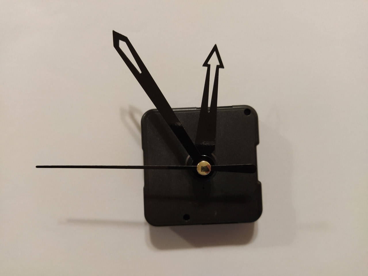 

Часовой механизм Арт 2