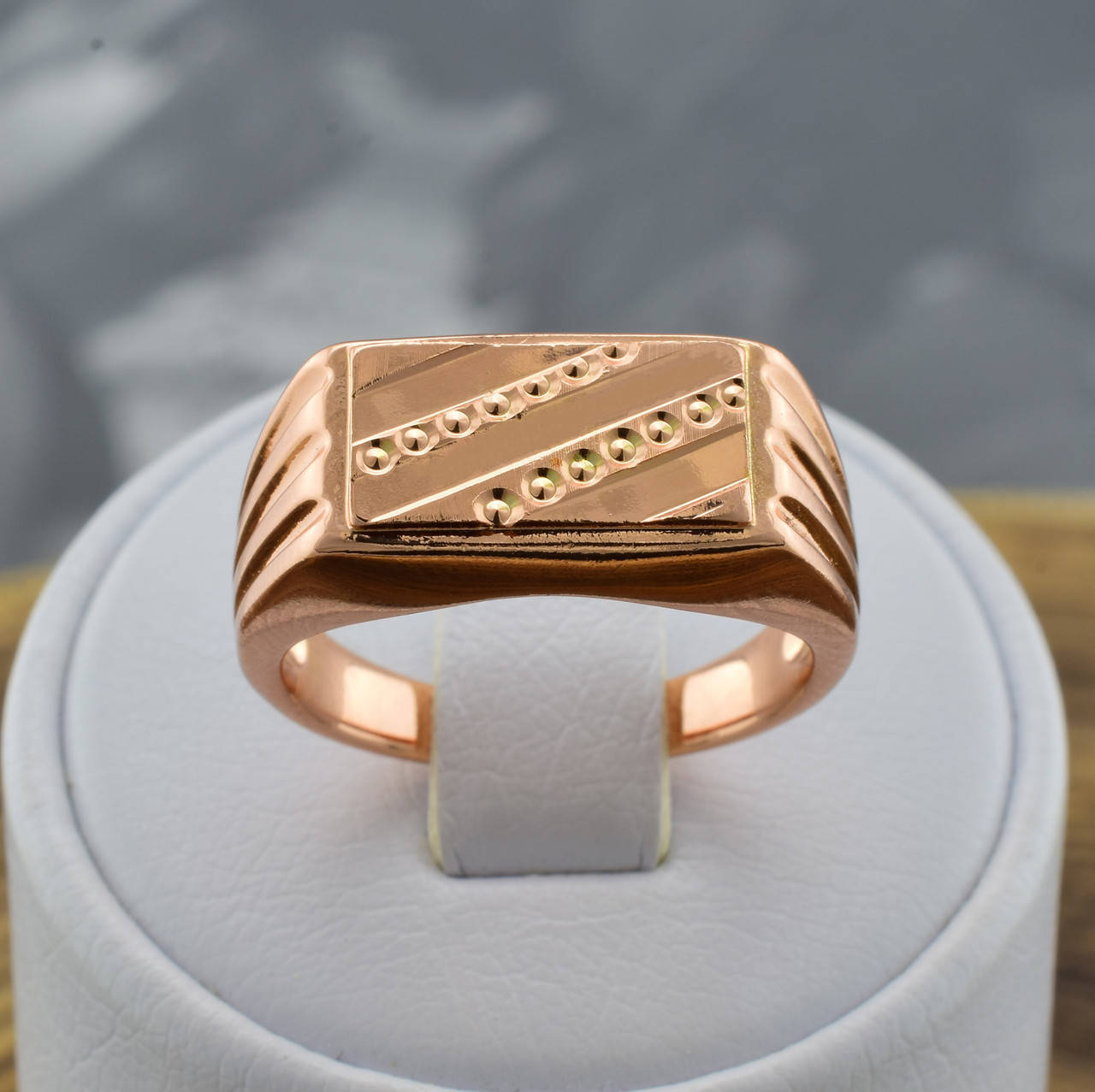 

Печатка Xuping 14146 ширина 9 мм позолота РО размер 19