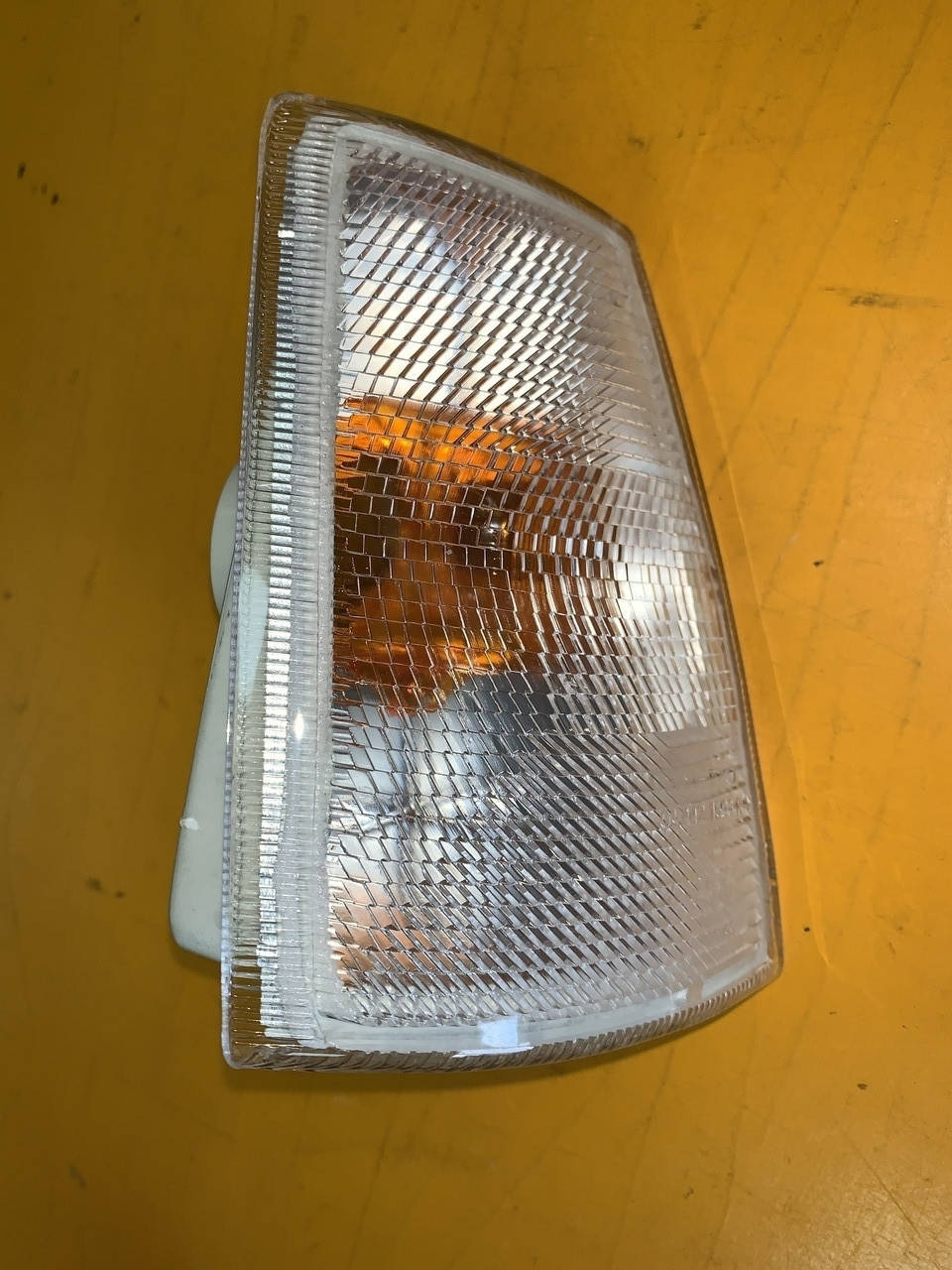 

Фонарь указателя поворота правый Depo 442-1506R-U-C Opel kadett