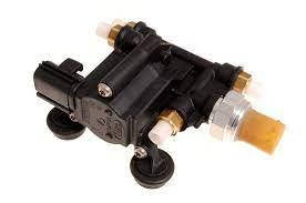 

Блок клапанов пневматической подвески центральный Land Rover Range Rover Sport RVH000046