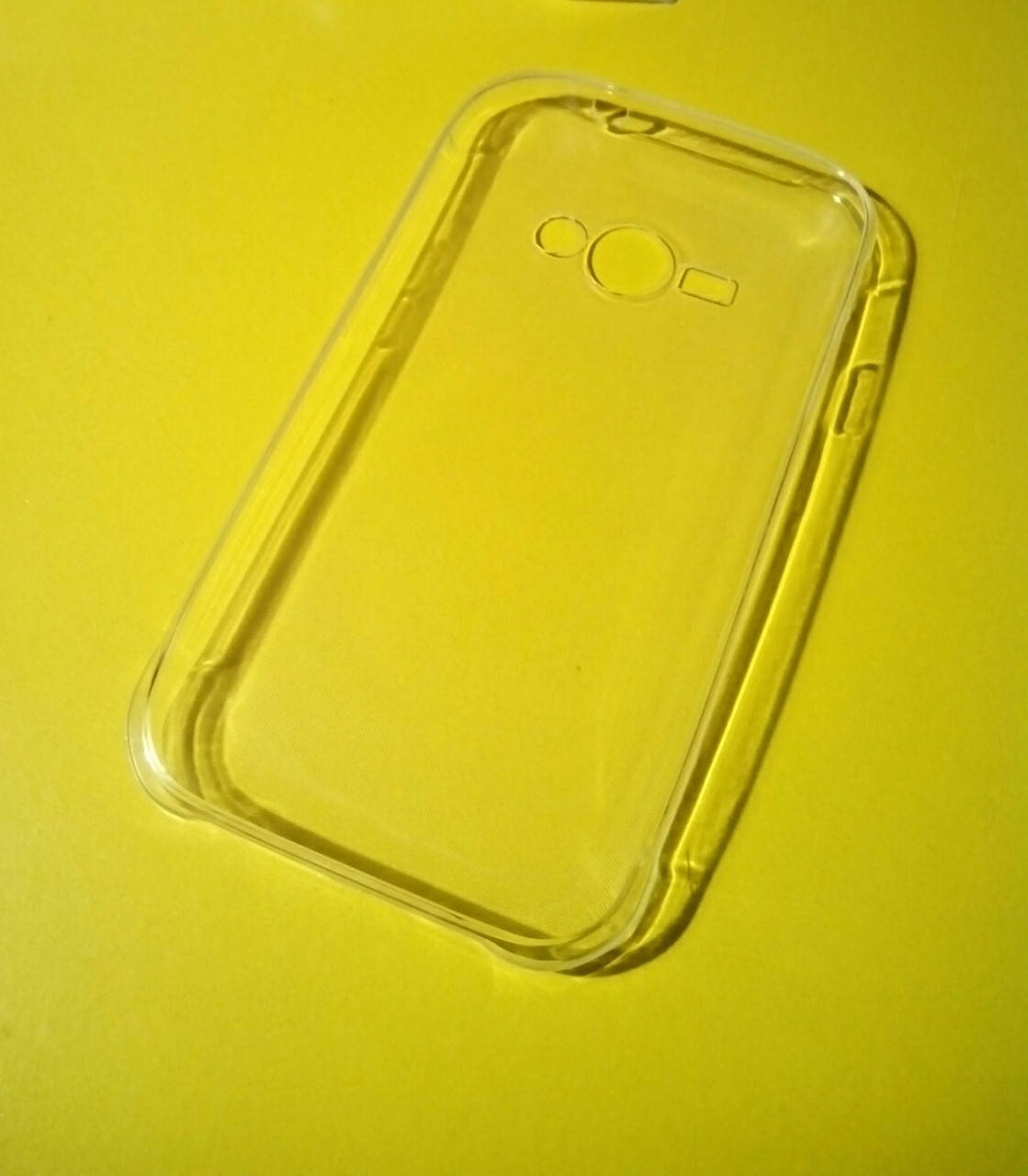 

Чехол силиконовый Samsung J110