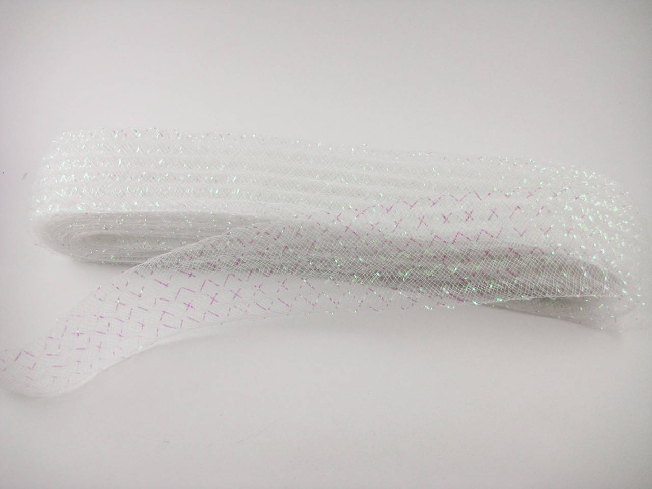 

Лента для бантов. Цвет белый. 4,5см. 20м.