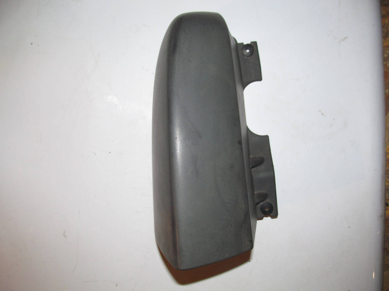 

Клык левый renault trafic opel vivaro nissan primastar рено трафик опель виваро примастар накладка верхняя