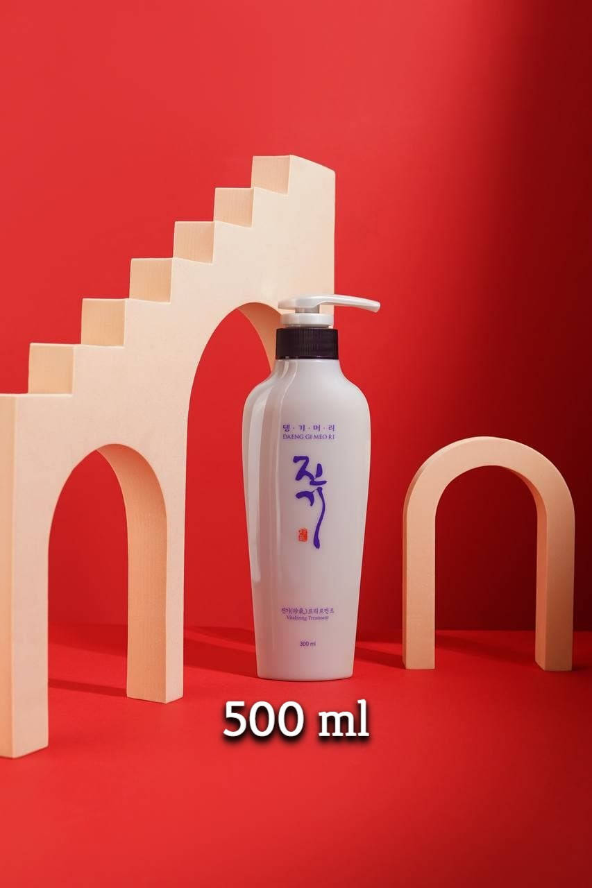 

Кондиционер для регенерации волос Daeng Gi Meo Ri Vitalizing Treatment 500 мл