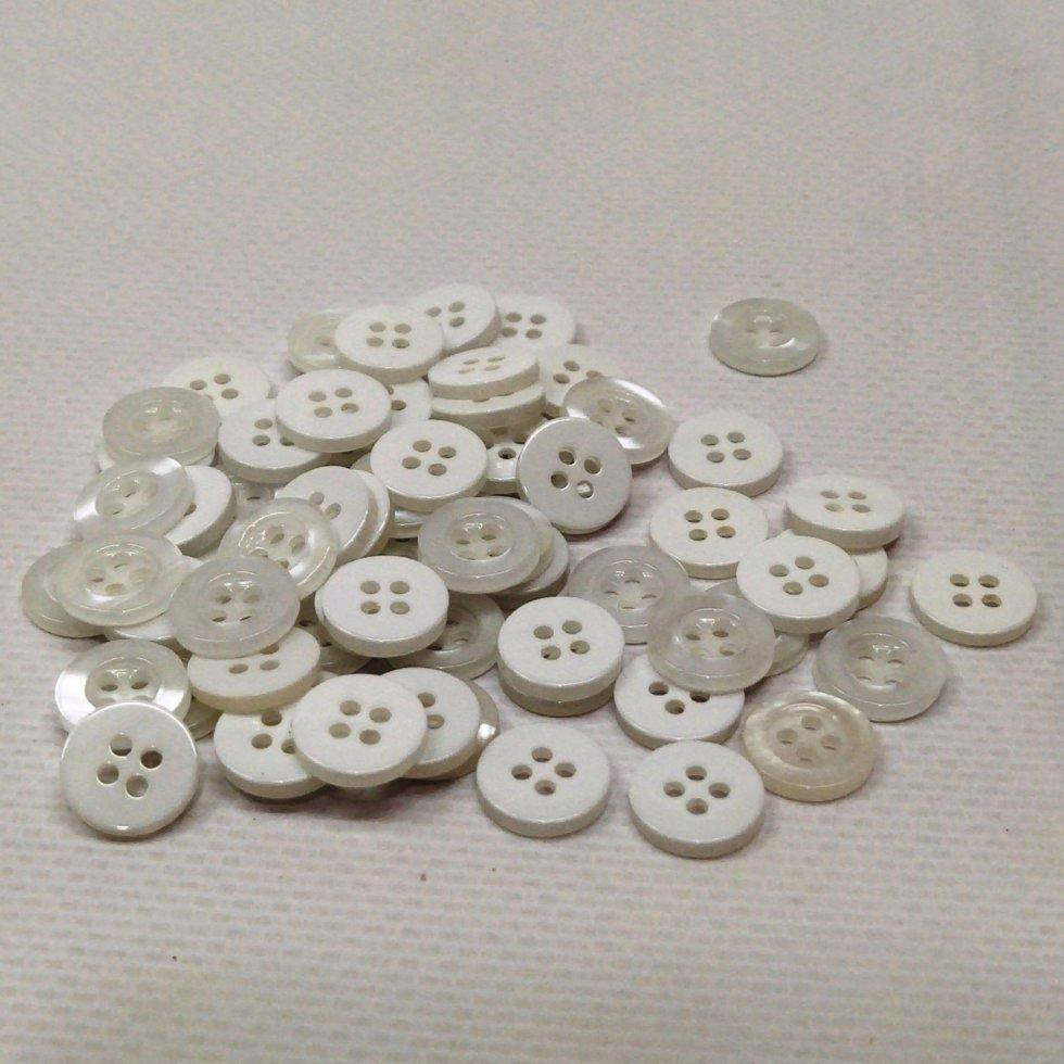 

10 шт. - Пуговицы рубашечные Ø-11,5мм цвет белый (2-БП-30)