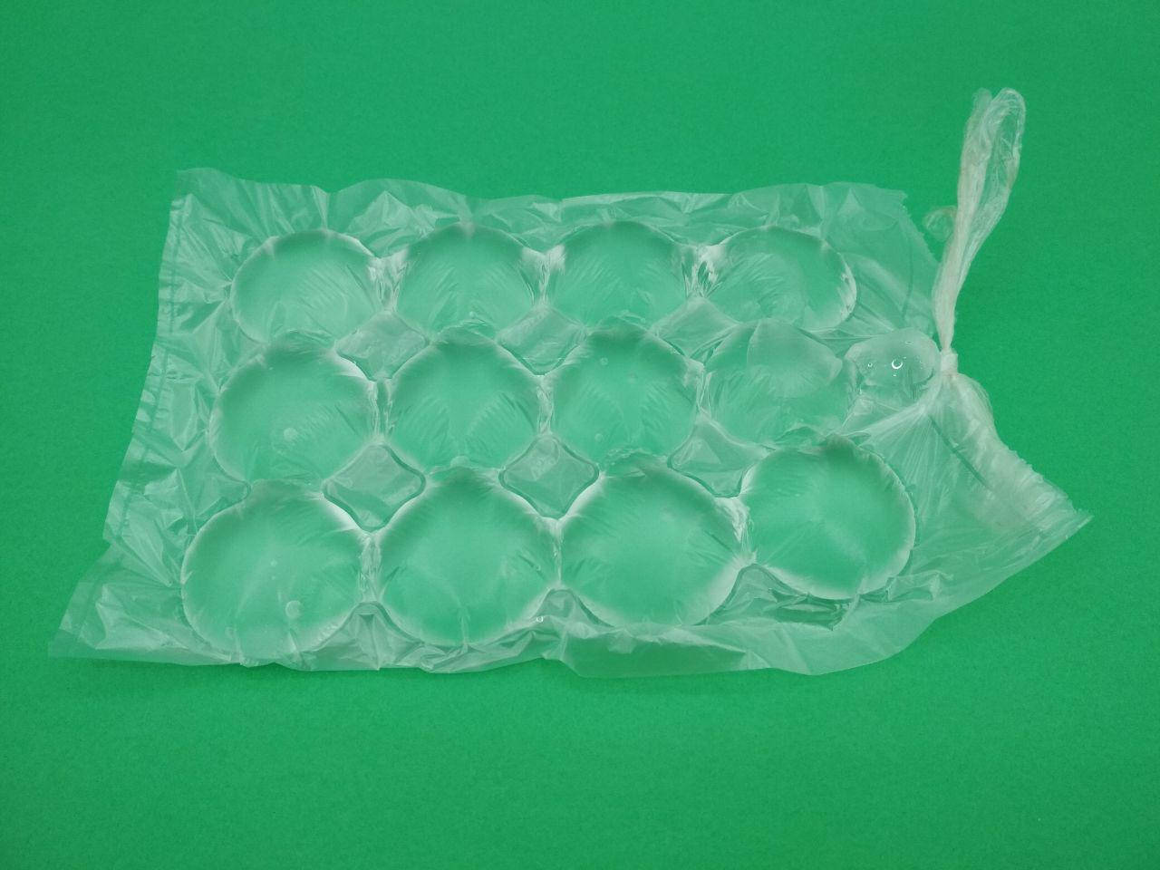 

Пакеты для льда (144шт 10мкм 16,5*28) Помiчниця (1 пачка)