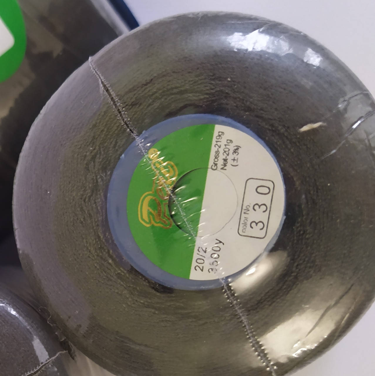 

Нитки арміровані PERI 20/2 3500 ярдов (yds) col 330 сірий хакі, Белый