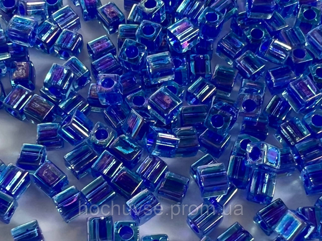 

Miyuki Square Beads 3 мм SB0353 Lined Blue Violet AB