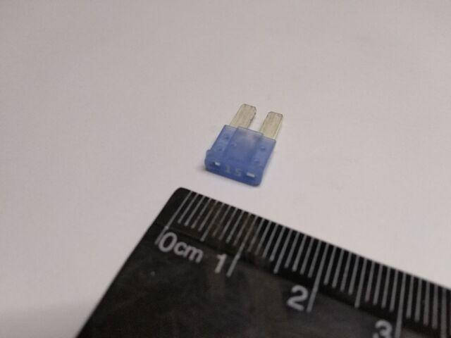 

Предохранитель TESLA FR02 "MICRO2 BLADE" 15A