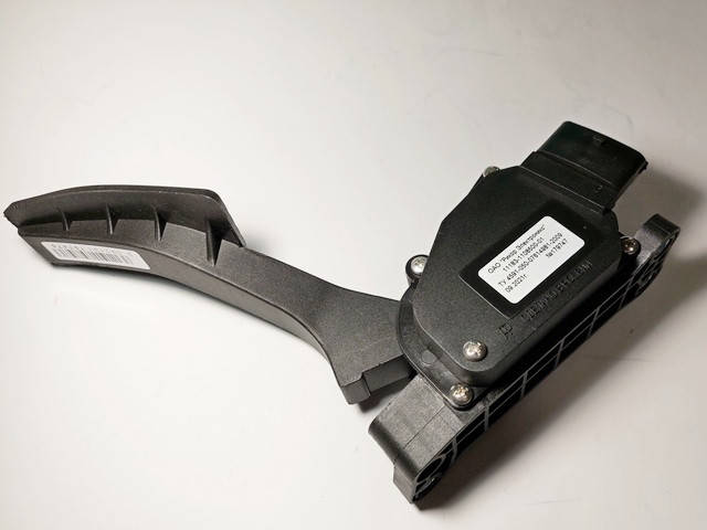 

Педаль газа электронная 1118 11183-1108500-01