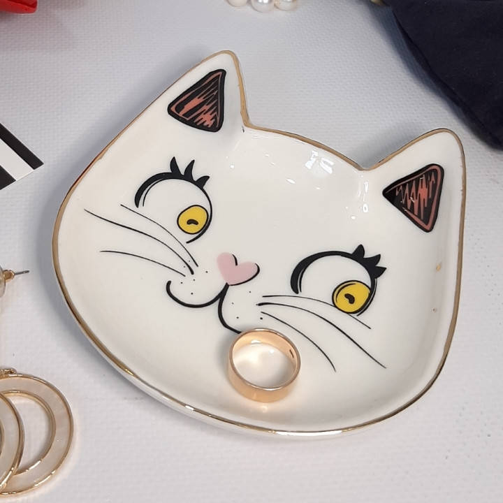 

Керамическое блюдце для украшений "Котик" 12х10.5 см