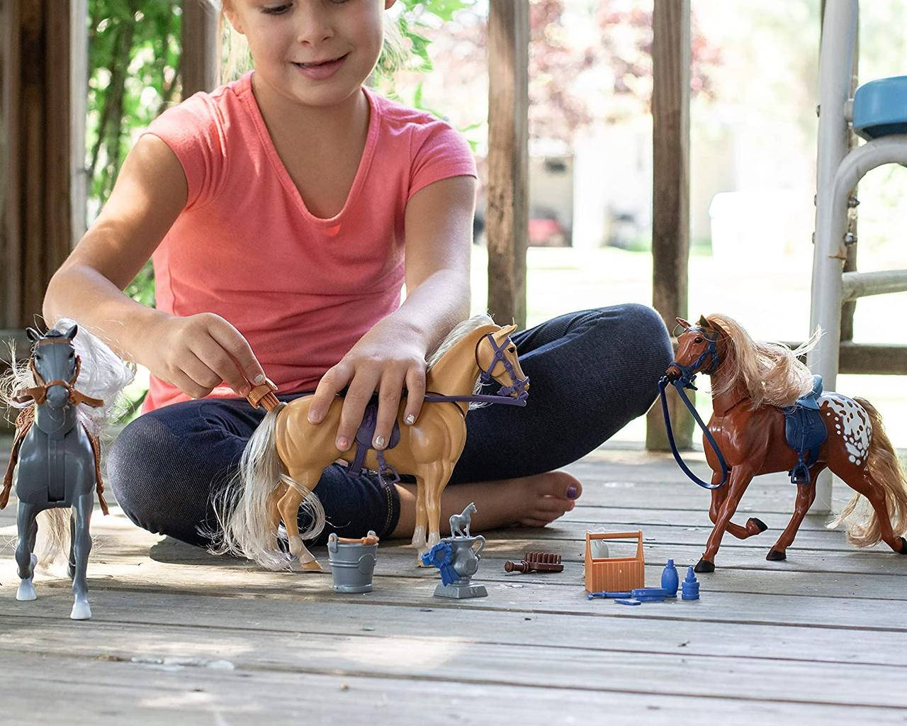 

Звуковая Лошадка чемпион Паломино Sunny Days Champions Deluxe Horse Palomino