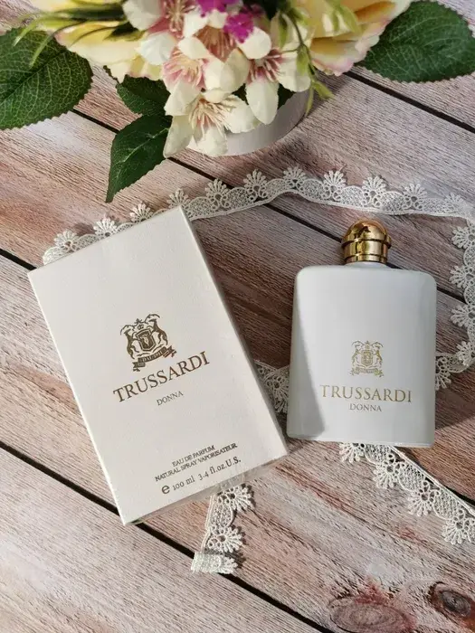 

Женские духи Trussardi Donna 100 ml парфюм туалетная вода Донна Труссарди 100 мл