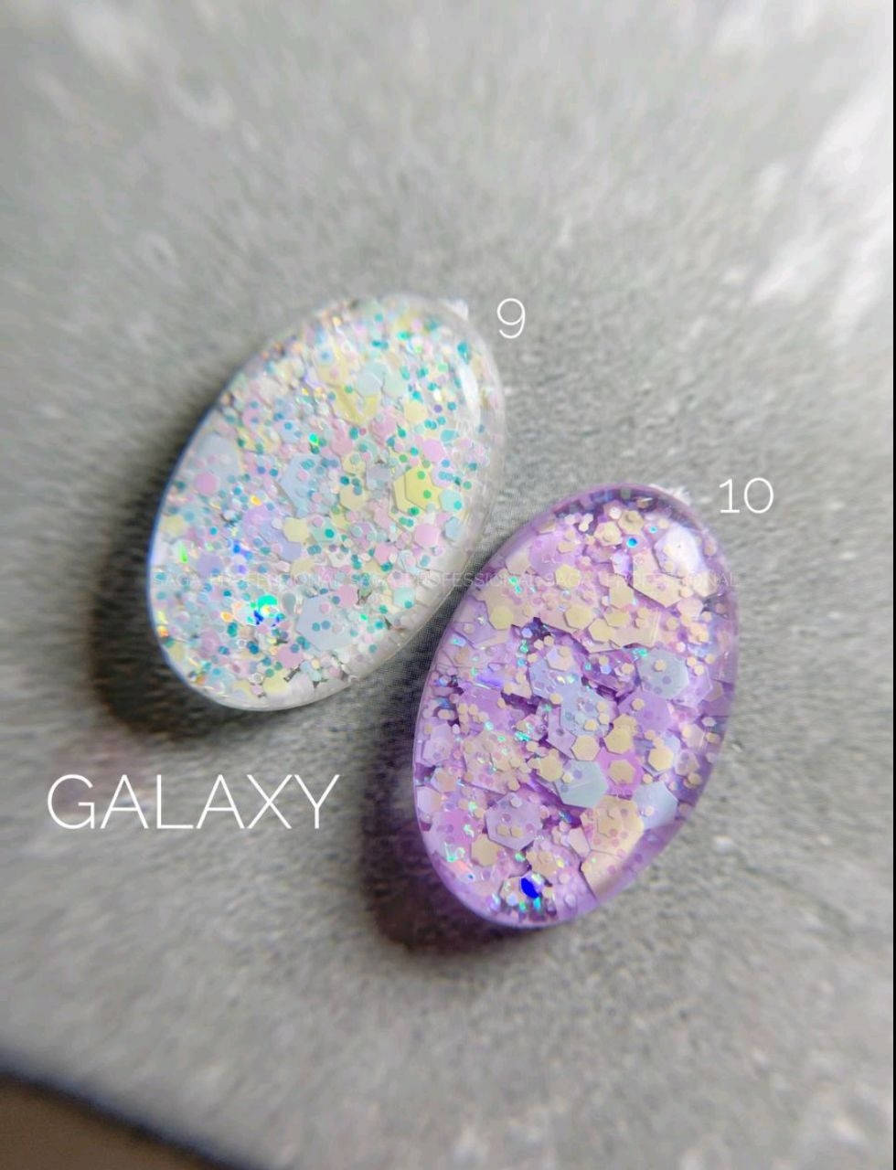 

Гель Galaxy Gitter от Saga Professional 10, 8 мл