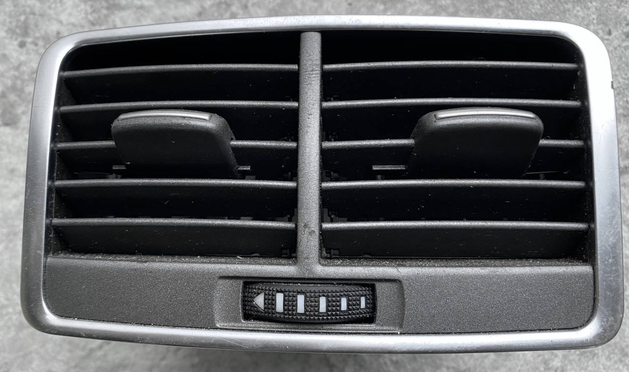 

Дефлектор салона задний Audi A6 C6 (4F) 4F0819203