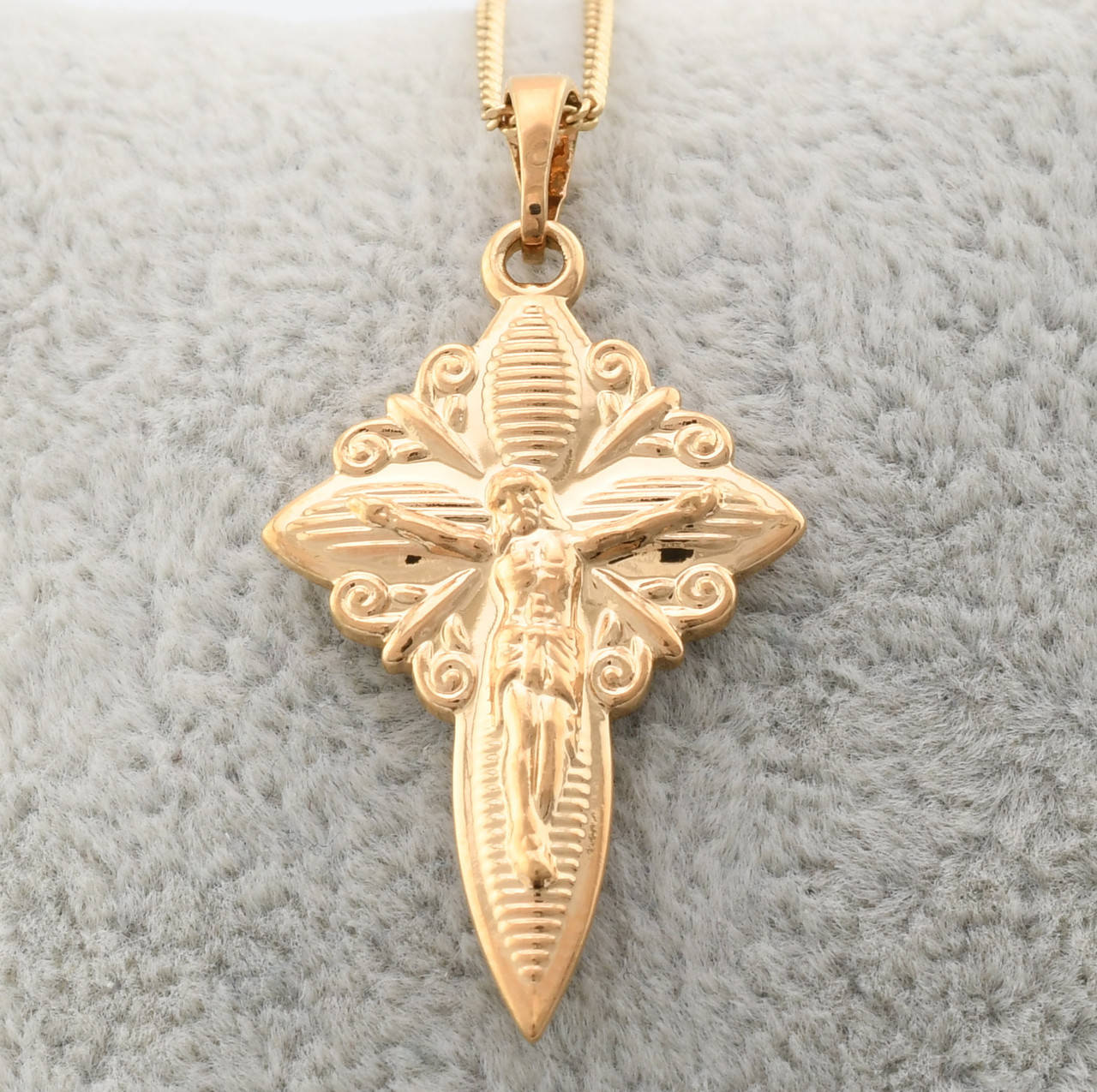 

Крестик 70266 размер 35х18 мм вес 3.2 г позолота 18К