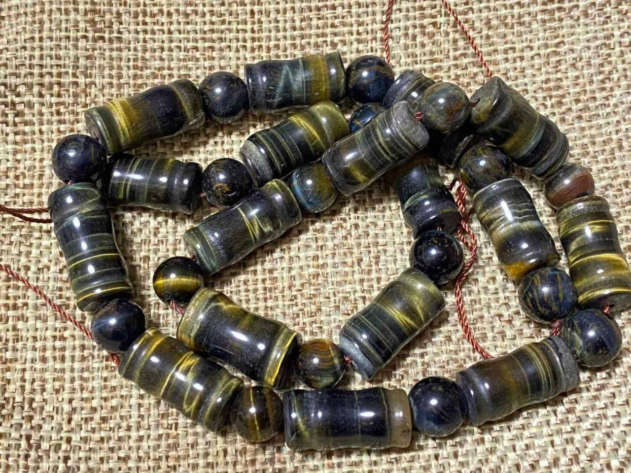 

Бусины на нитке Соколиный глаз d-15х7мм(+-) L-37см