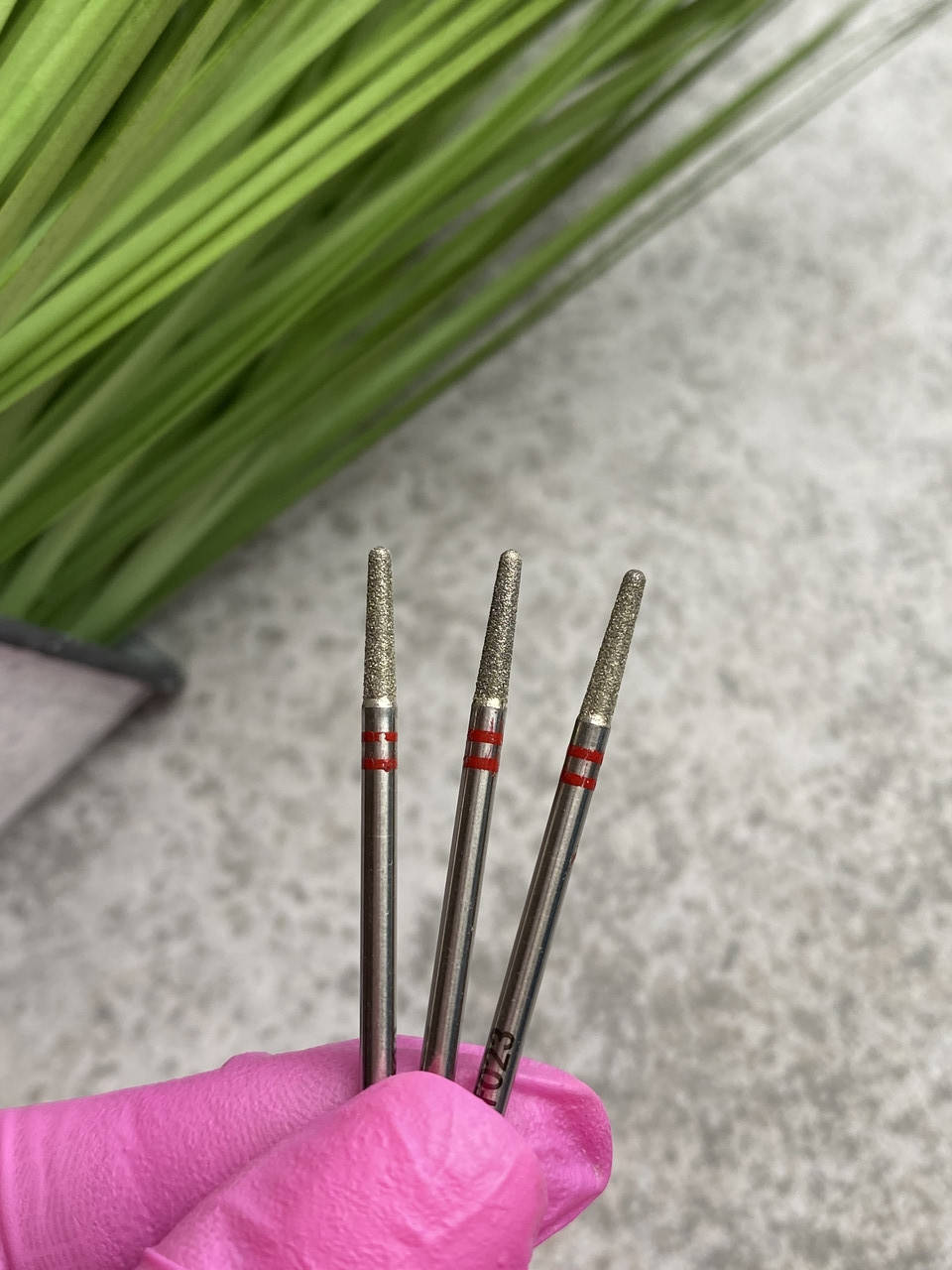 

Алмазная фреза морковка 023 красная КОРЕЯ, Красный