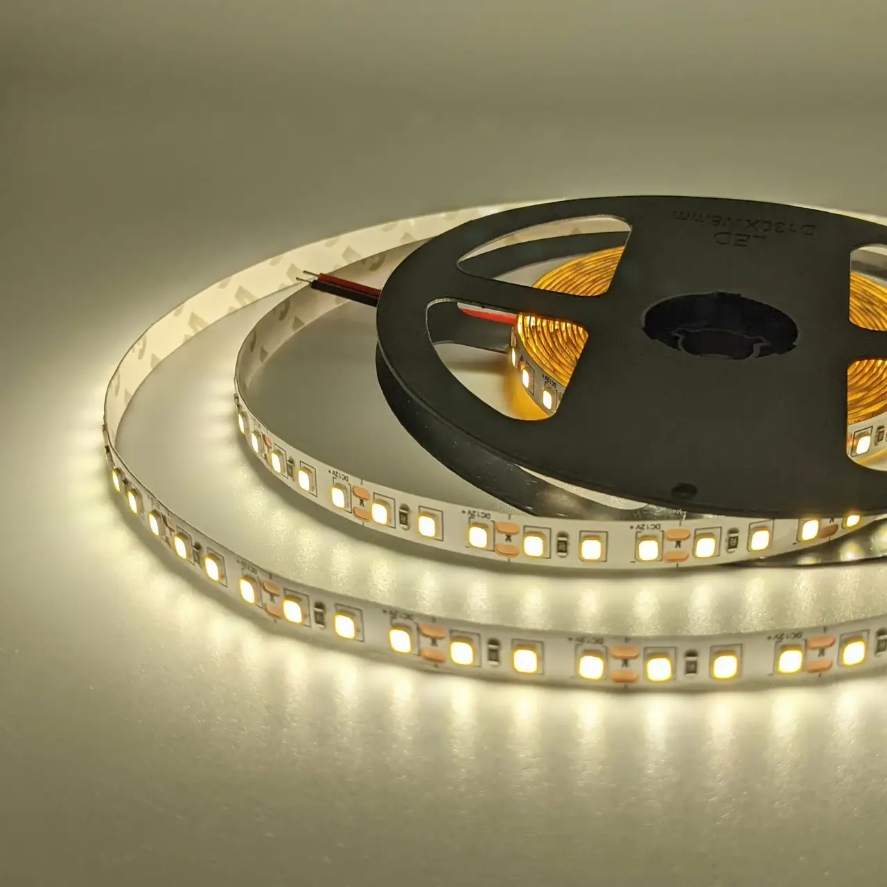

LED лента B-LED SMD2835 V2 120шт/м 9W/м IP20 12V 4000-4500K 14479