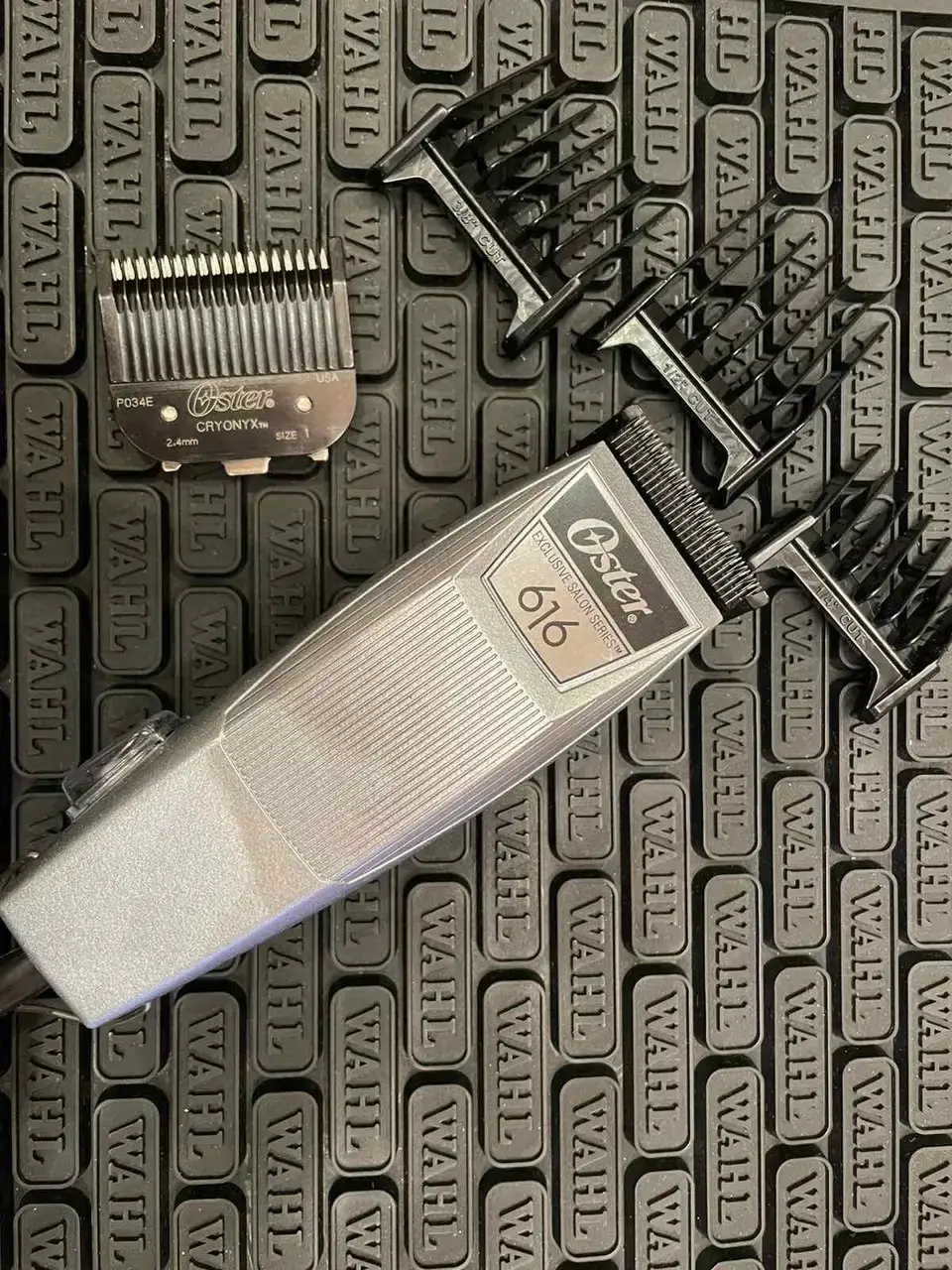 

Машинка для стрижки Oster 616 Silver Edition 076616-707